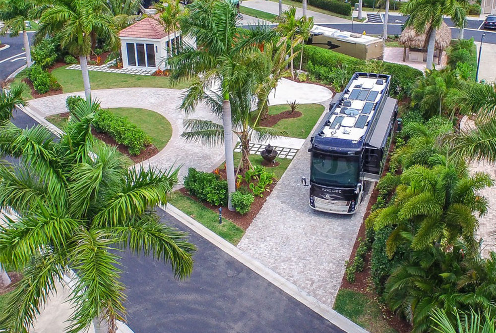 0000 FL NaplesMotorcoachResort 38 Gallery