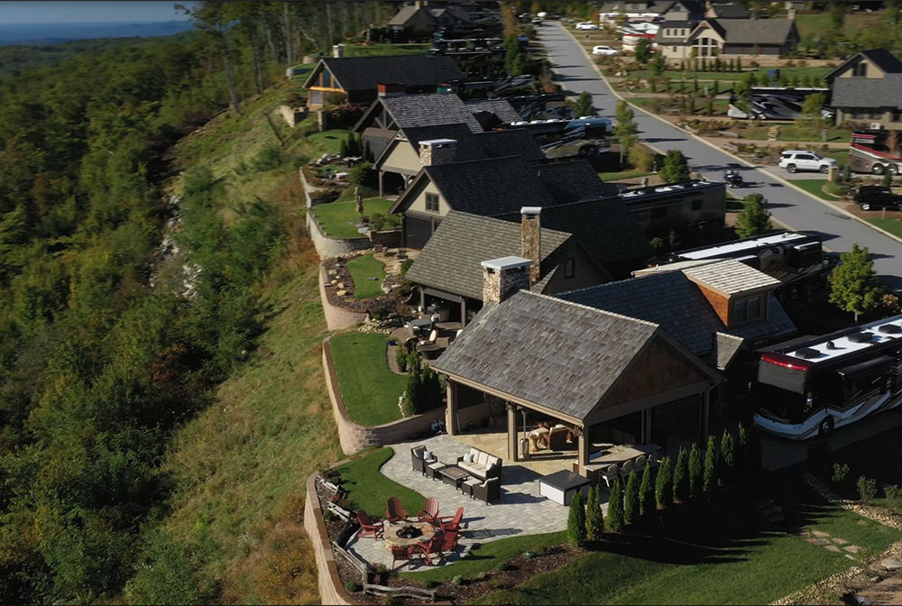 0007 NC MountainFalls LuxuryMotorcoachResort 23 Gallery