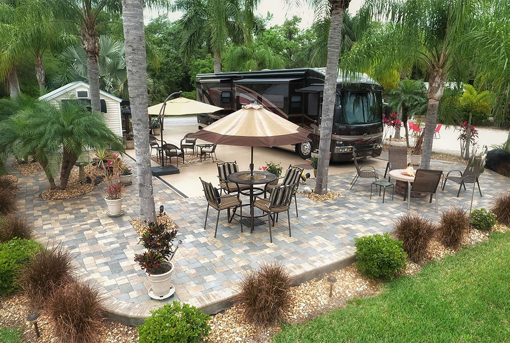 0012 FL RiverBend MotorcoachResort 14 Gallery