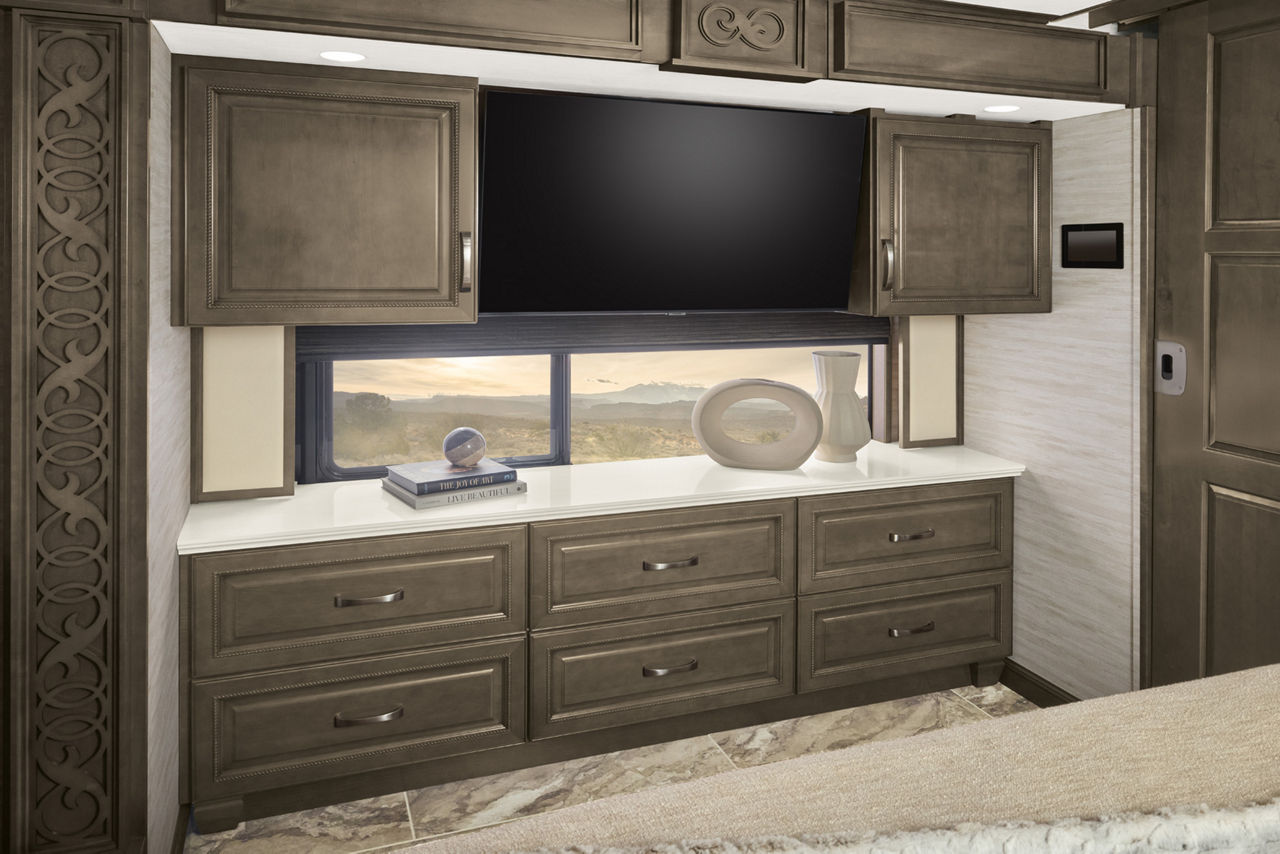 2025 essex trad gallery int feature dresser