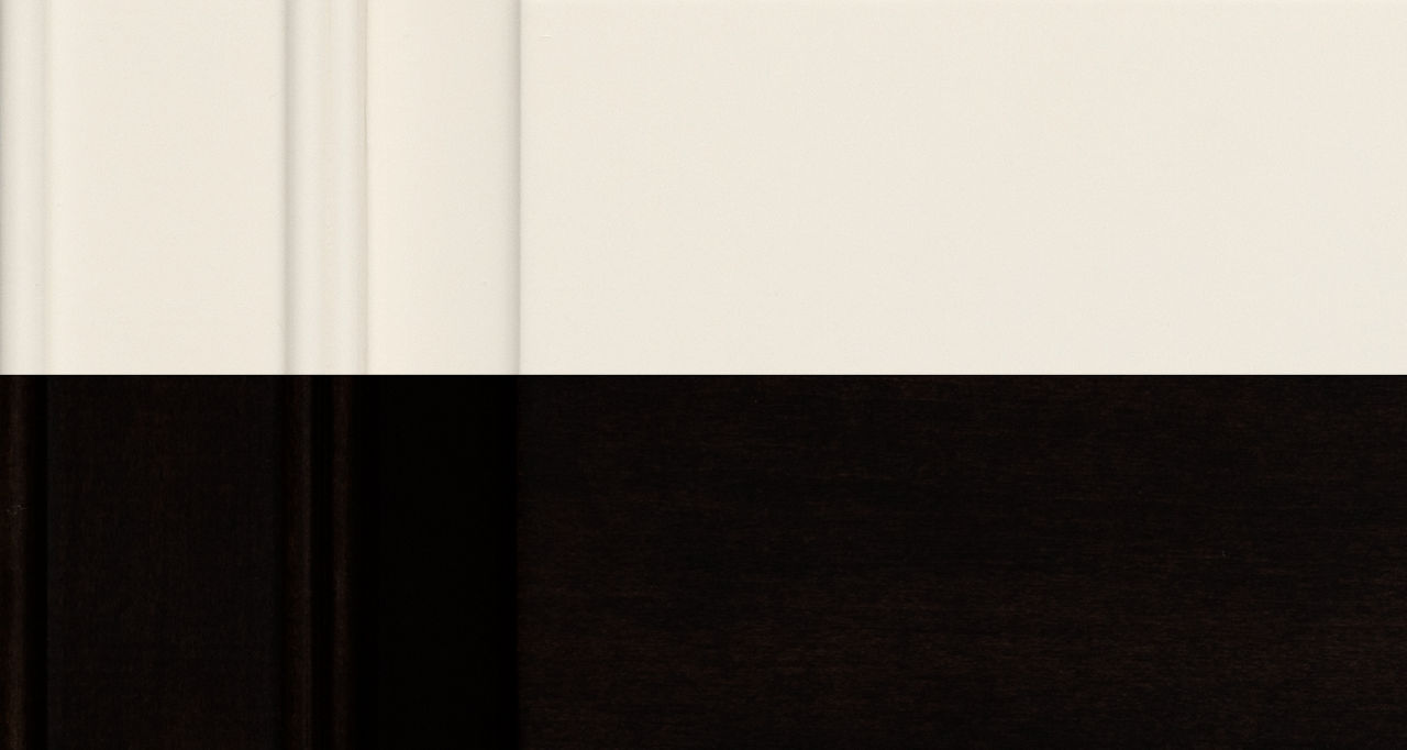 Two-Tone Summit/Sable Maple-High Gloss