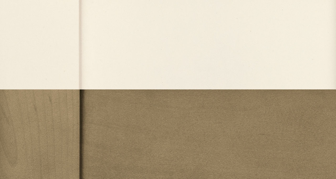 Northern Star Two-Tone Chiffon-Cove Glazed Maple Cabinets