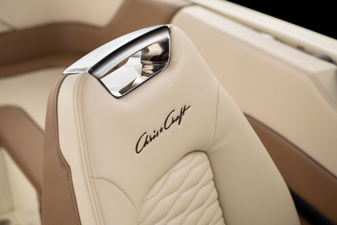 2026 Chris Craft Boats LX 27 Studio Photography