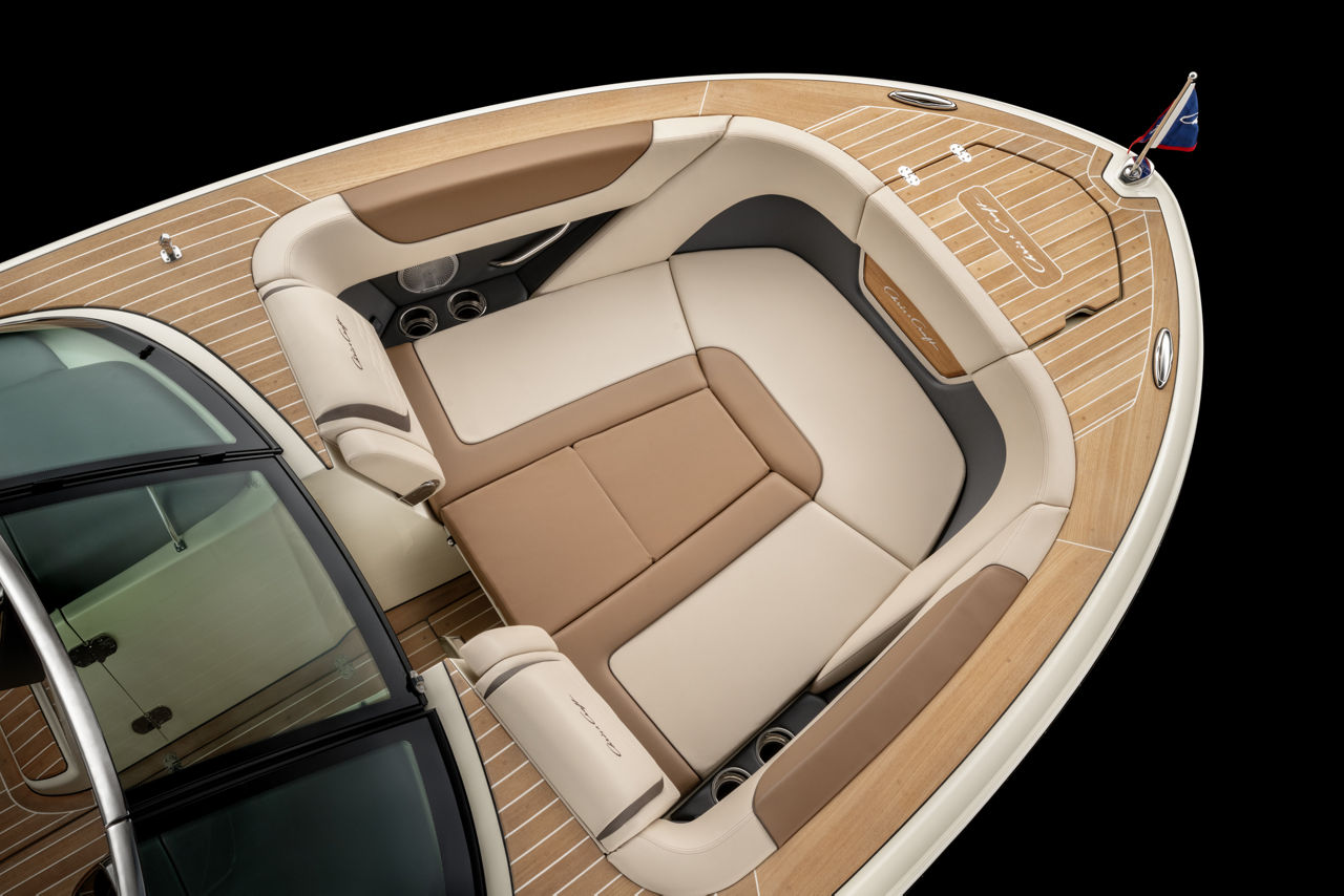 2026 Chris Craft Boats LX 27 Studio Photography