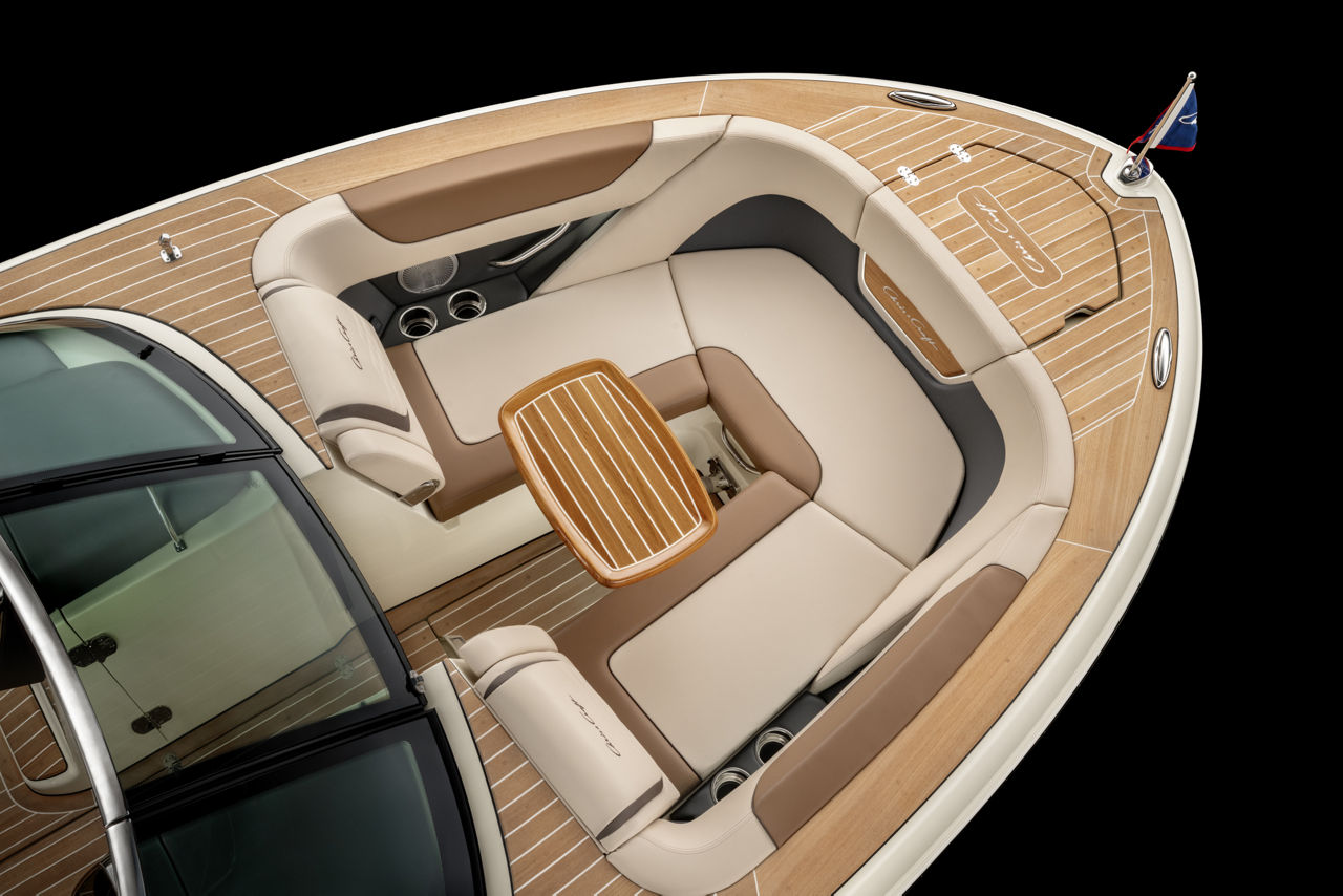 2026 Chris Craft Boats LX 27 Studio Photography