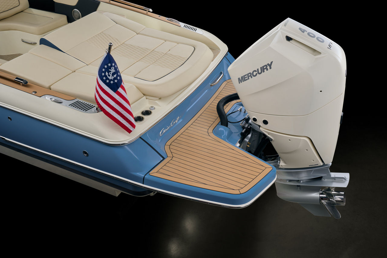 Sportster 28 Outboard Swim Platform