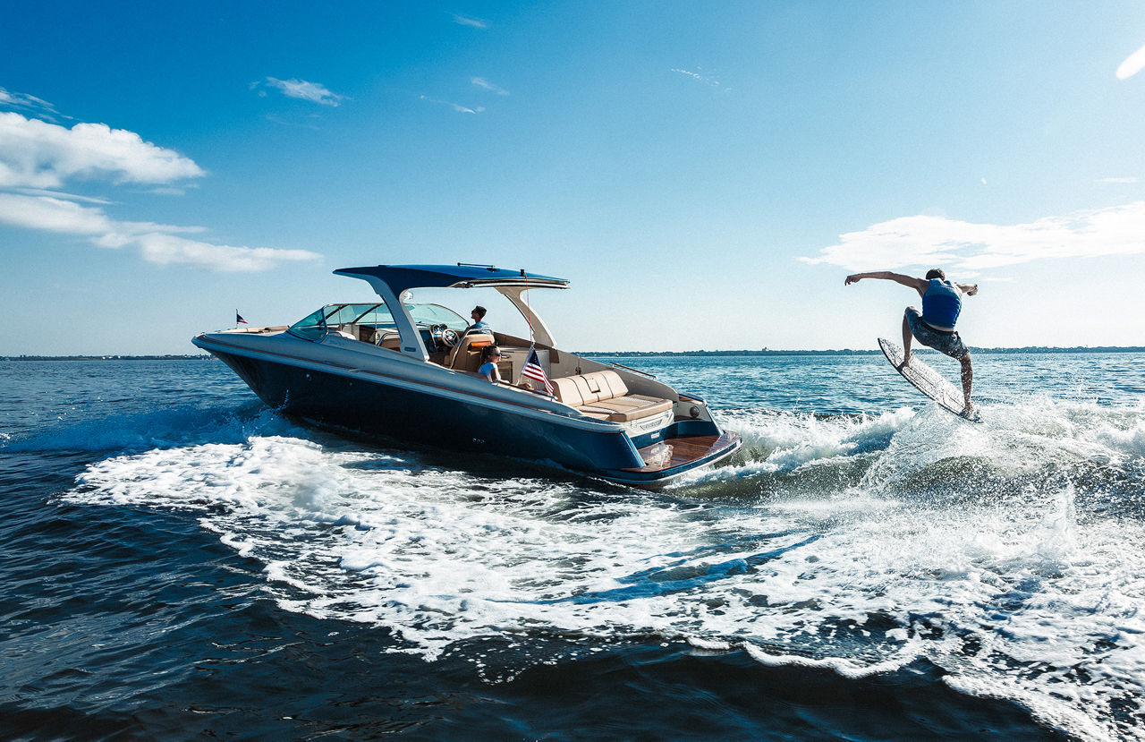 Launch 31 GT Surf with a wake surf