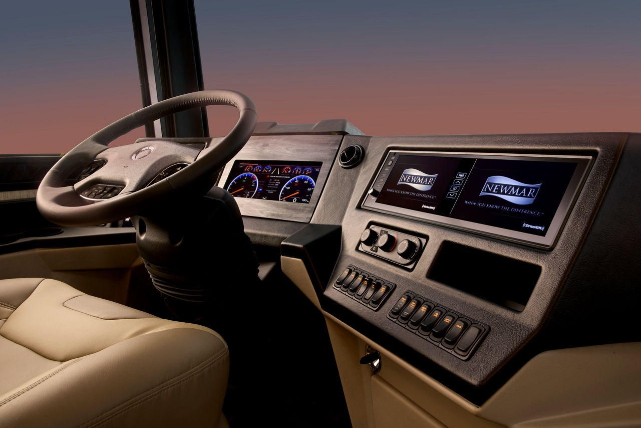 2026 Dutch Star Dash Interior