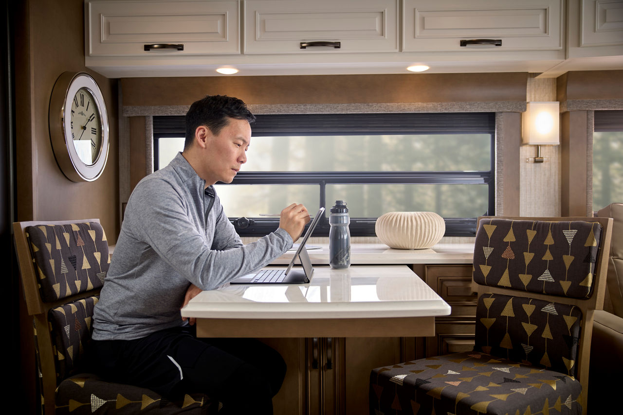 2026 Dutch Star Interior Dinette
