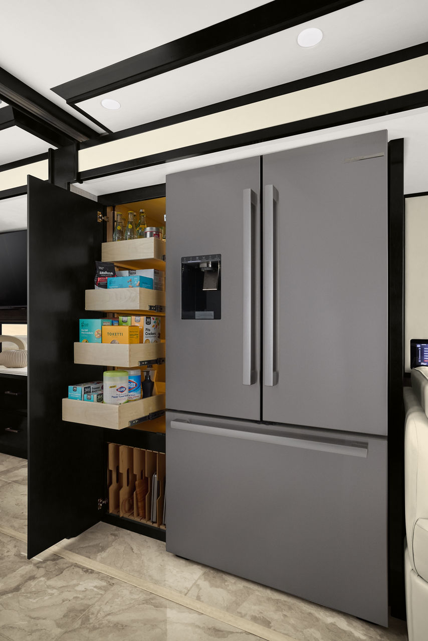 Essex 25 Contemp INT Pantry FNL RGB