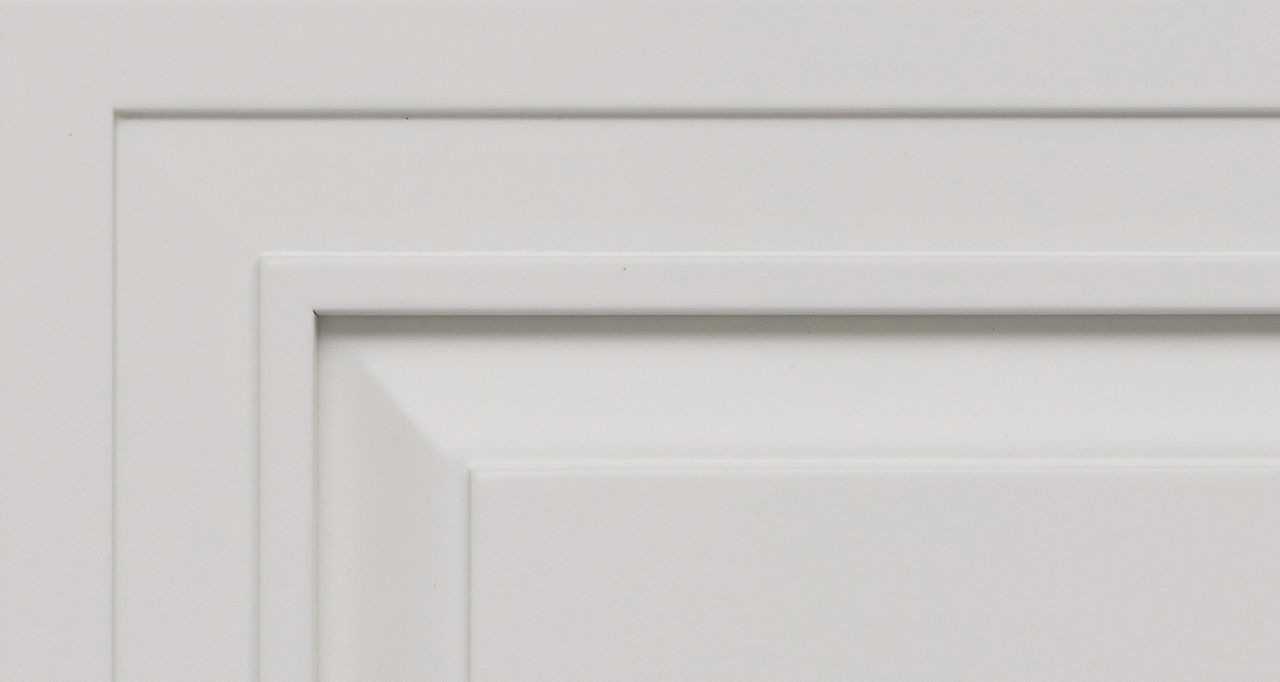 Essex Traditional Summit Glazed Cabinets