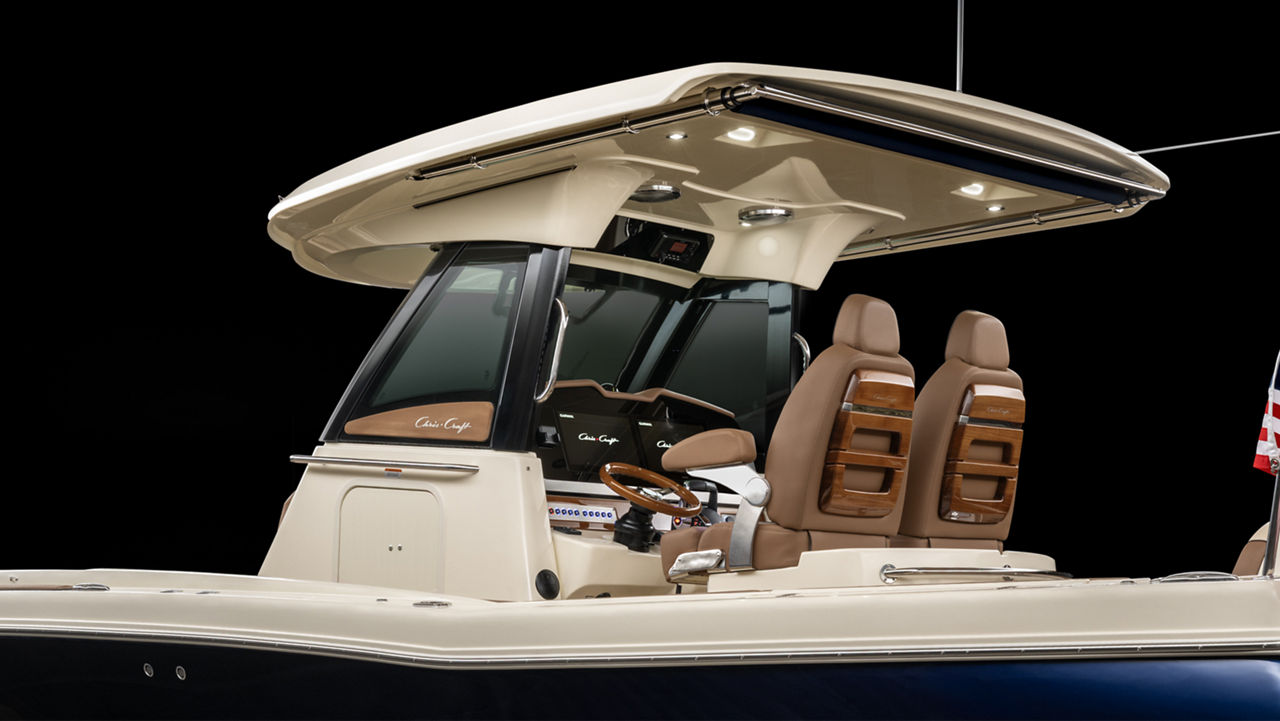 Catalina 31 Center Console