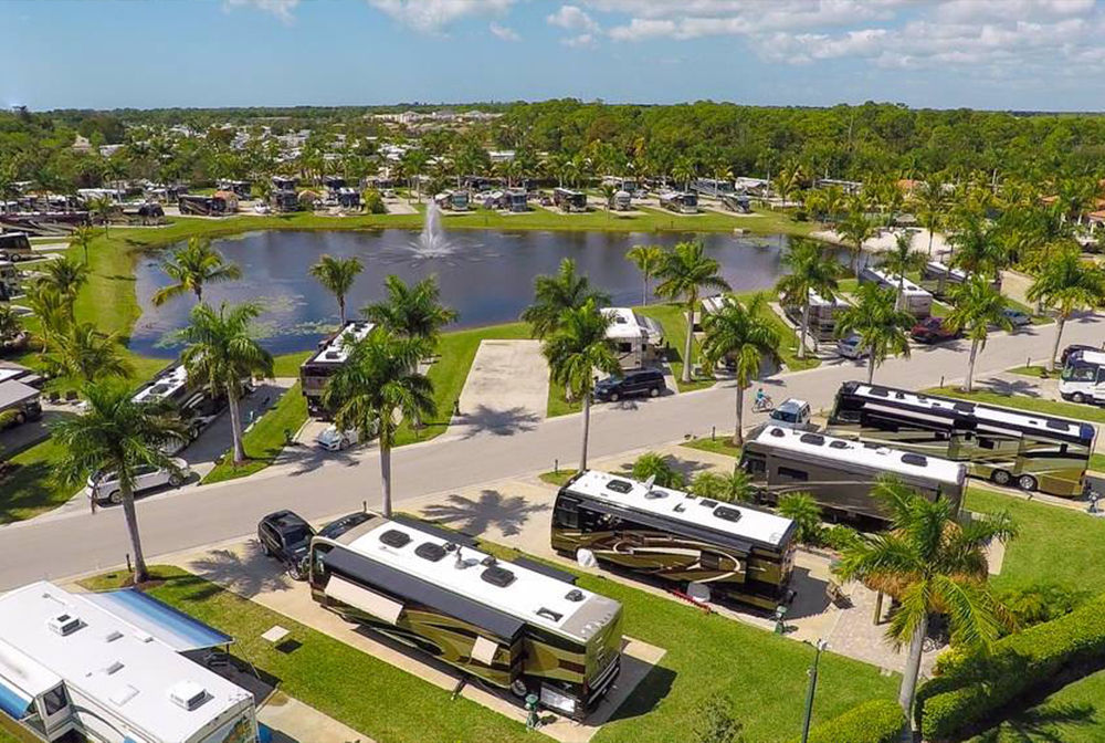 FL NaplesMotorcoachResort Gallery2