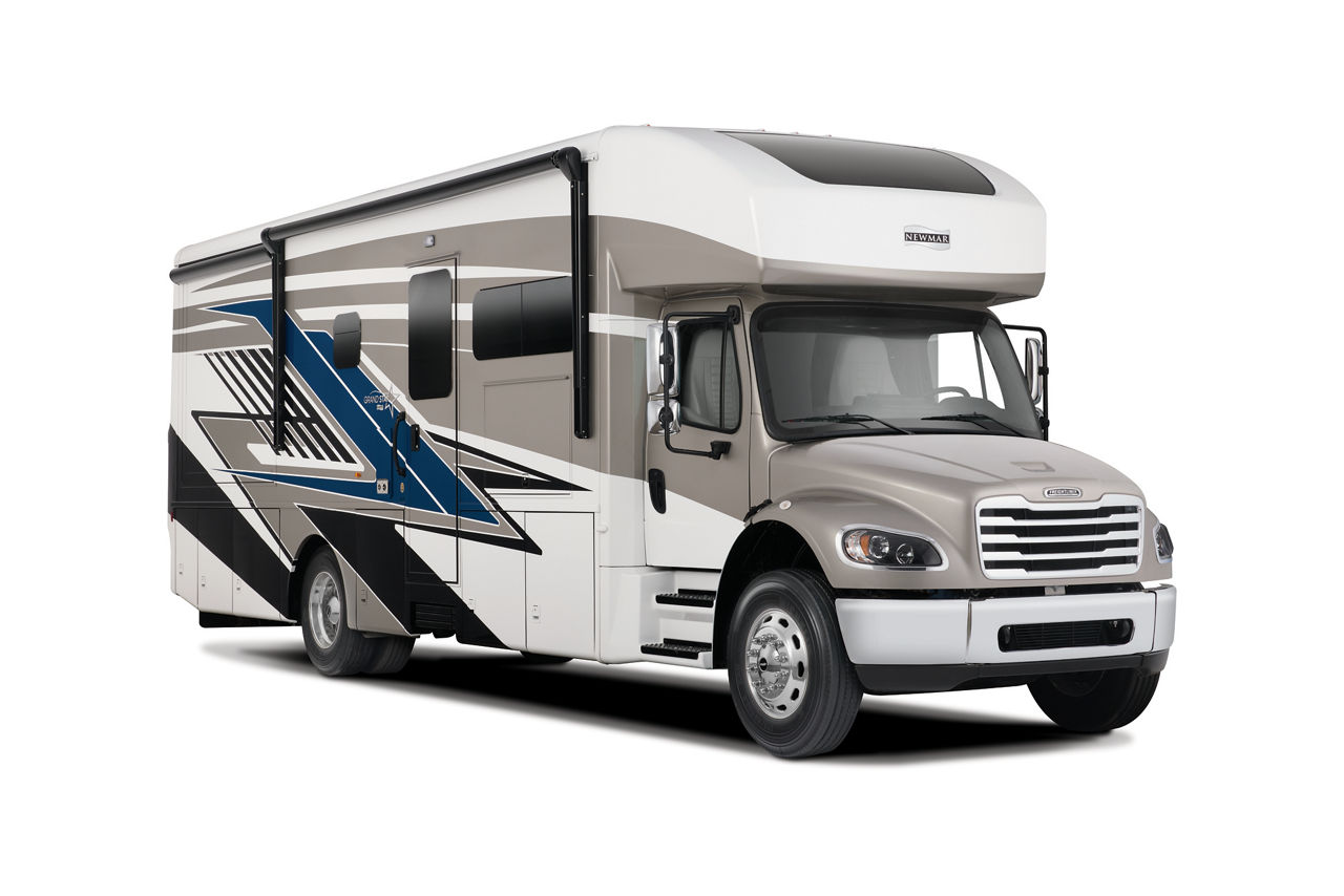 2026 Grand Star Exterior View