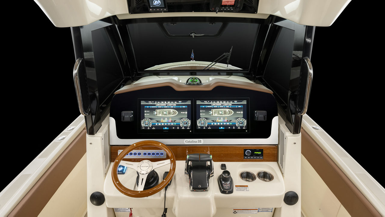 Catalina 31 Steering Wheel and Gauges