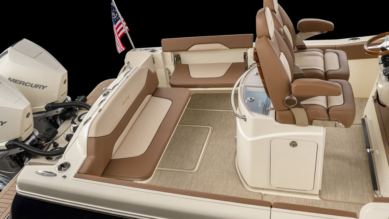 Catalina 31 Deck with Extra Seating
