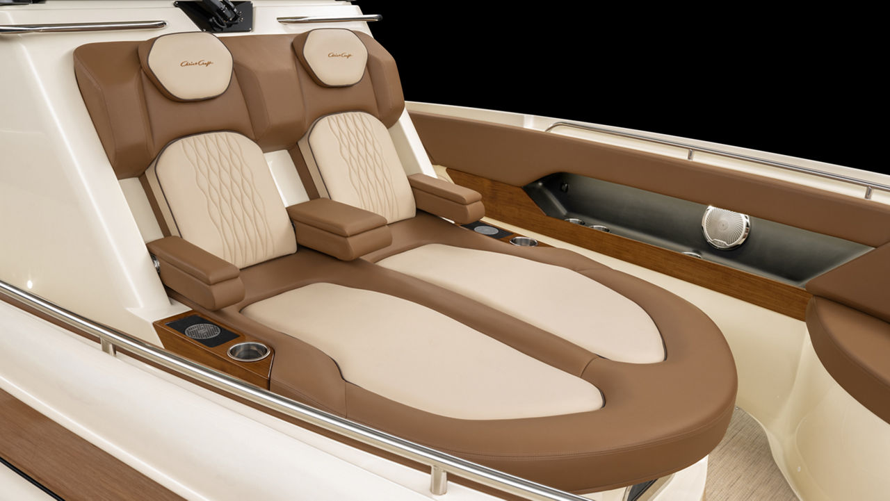 Catalina 31 Seating