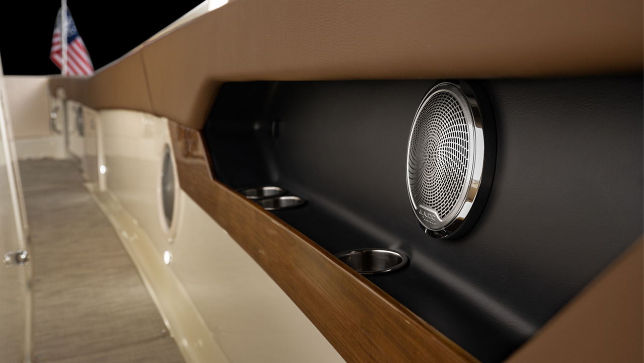 Catalina 31 Speaker