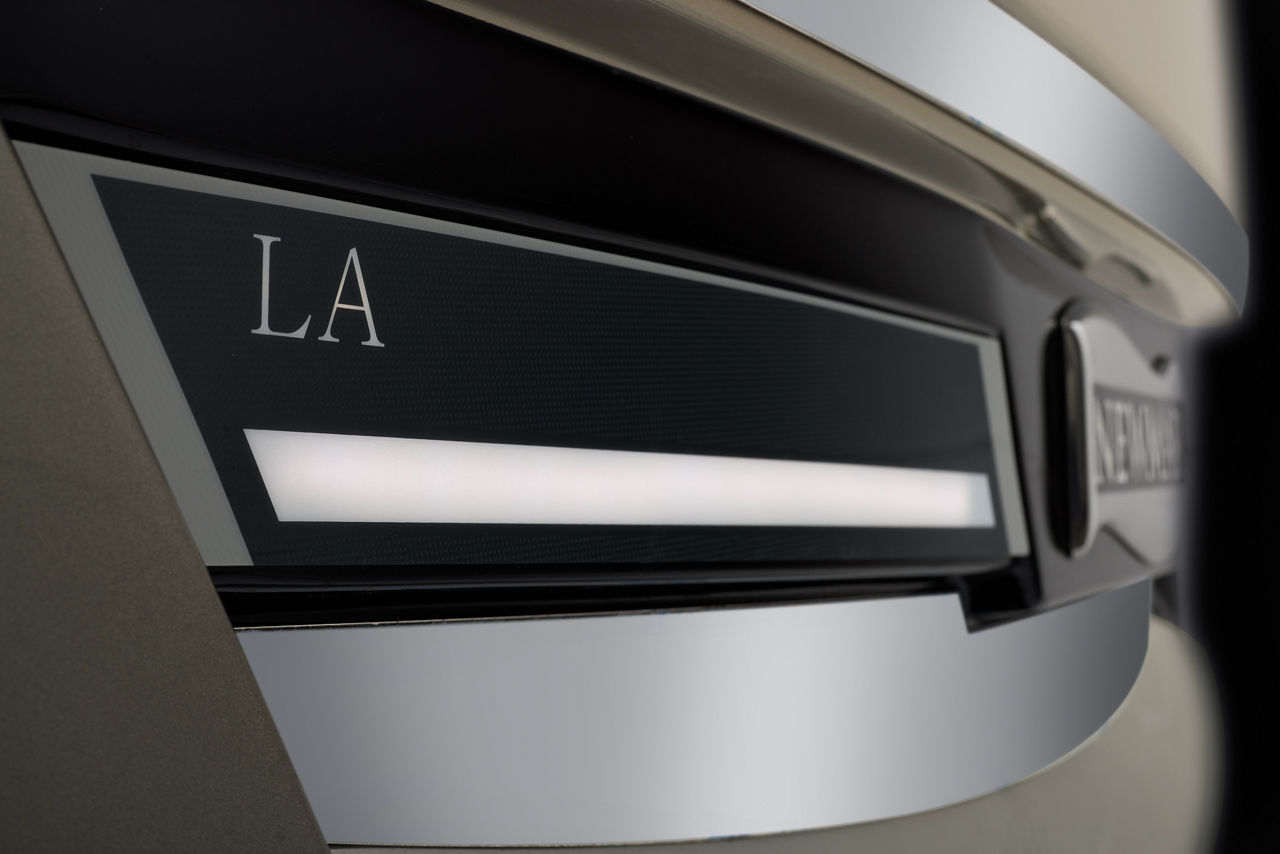 London Aire 25 EXT Feature Headlight FNL RGB