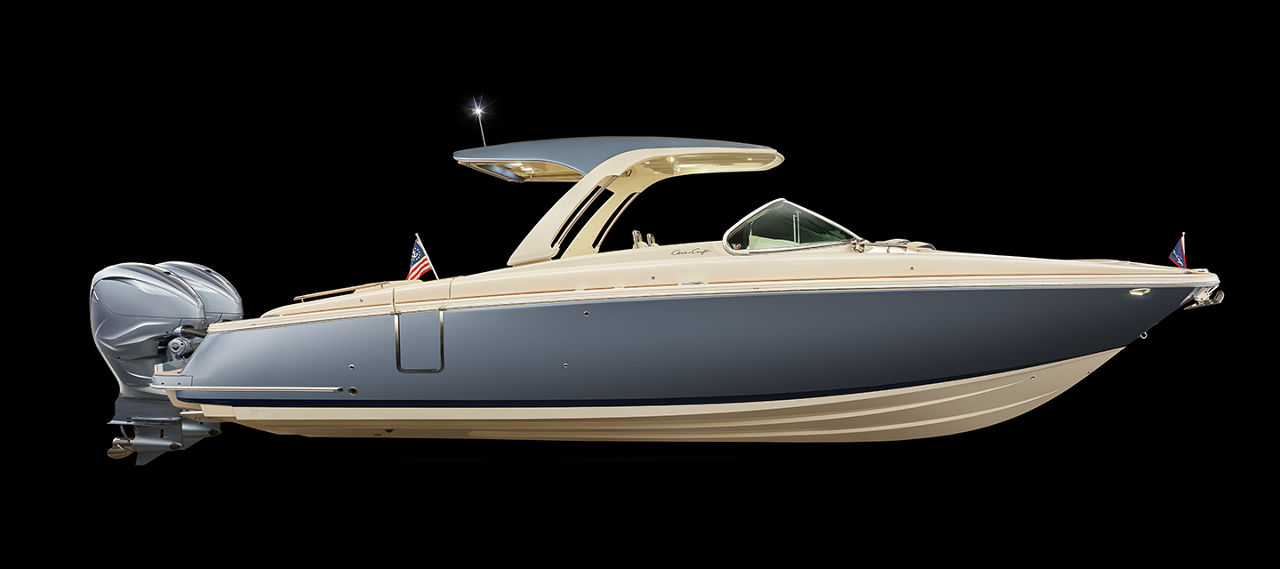 LAUNCH 35 GT on the water