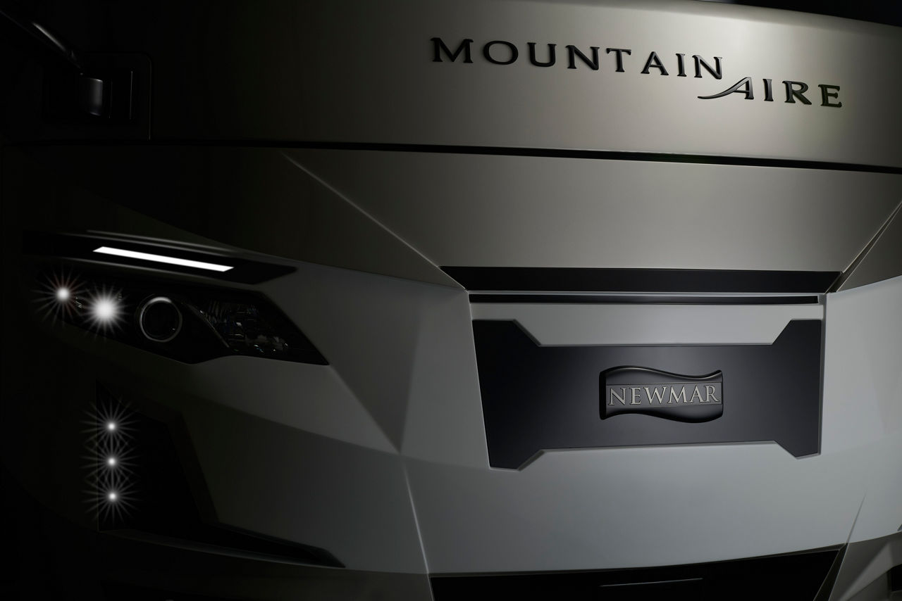 2026 Mountain Aire Hood Exterior View