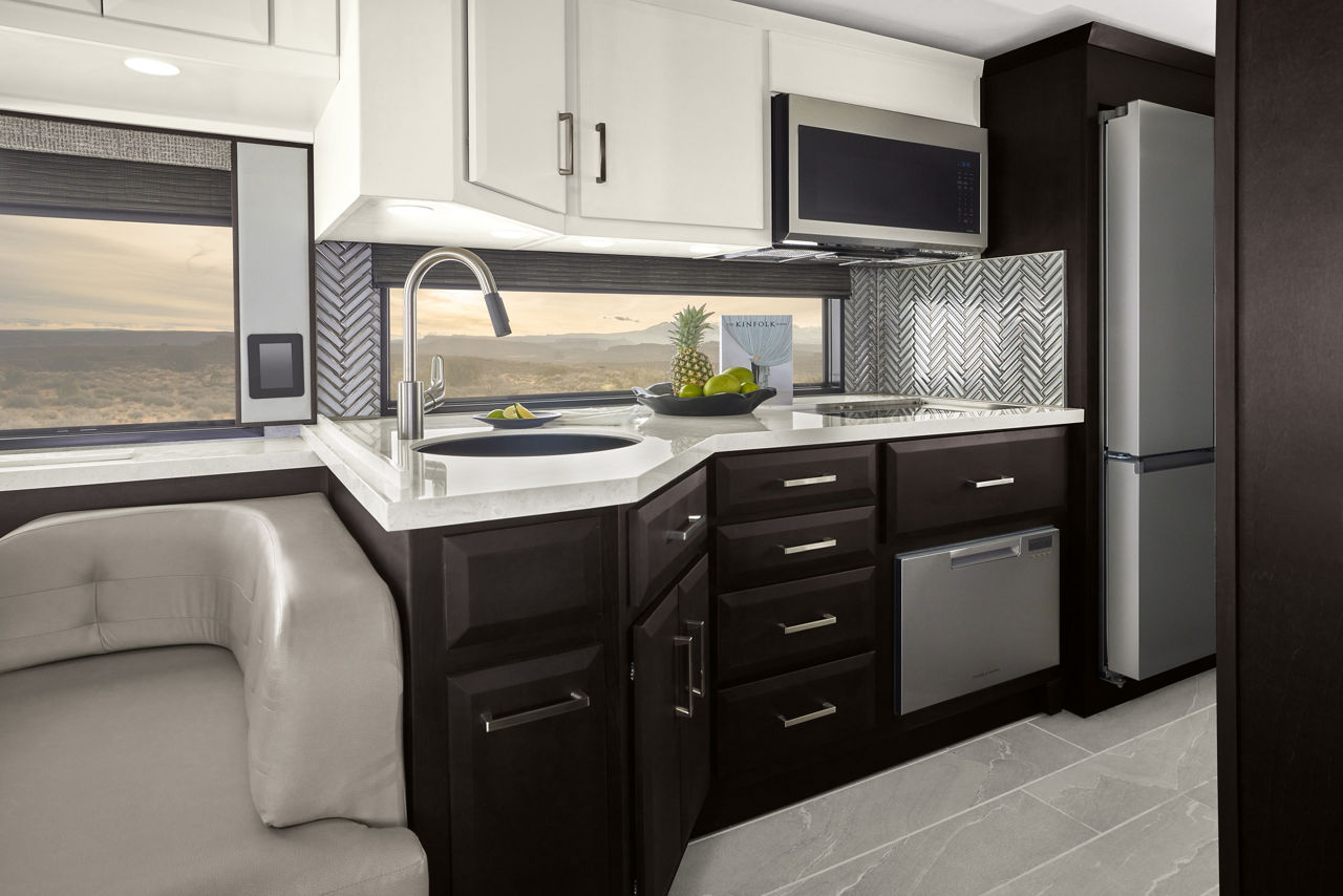 New Aire 25 INT Galley FNL RGB