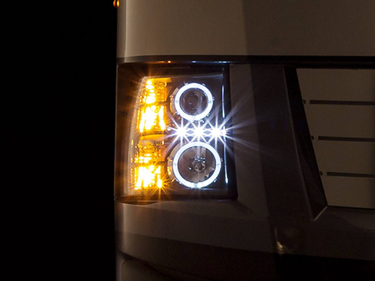 Newmar headlight
