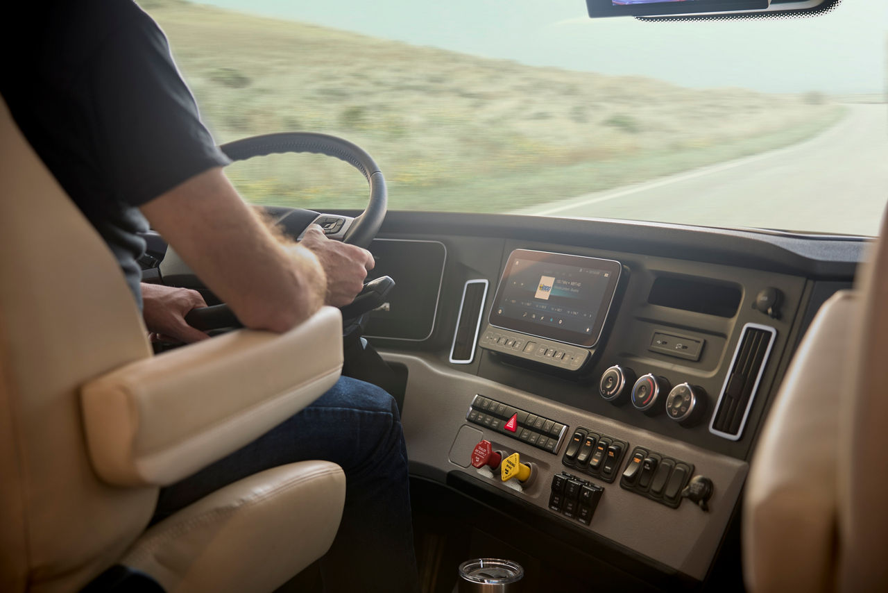2026 supreme aire SA26 INT FEA Driving