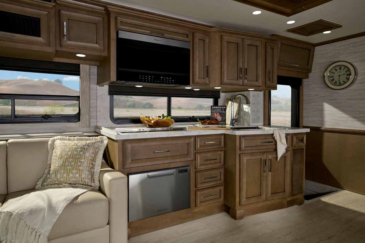 2026 supreme aire SA26 INT Galley