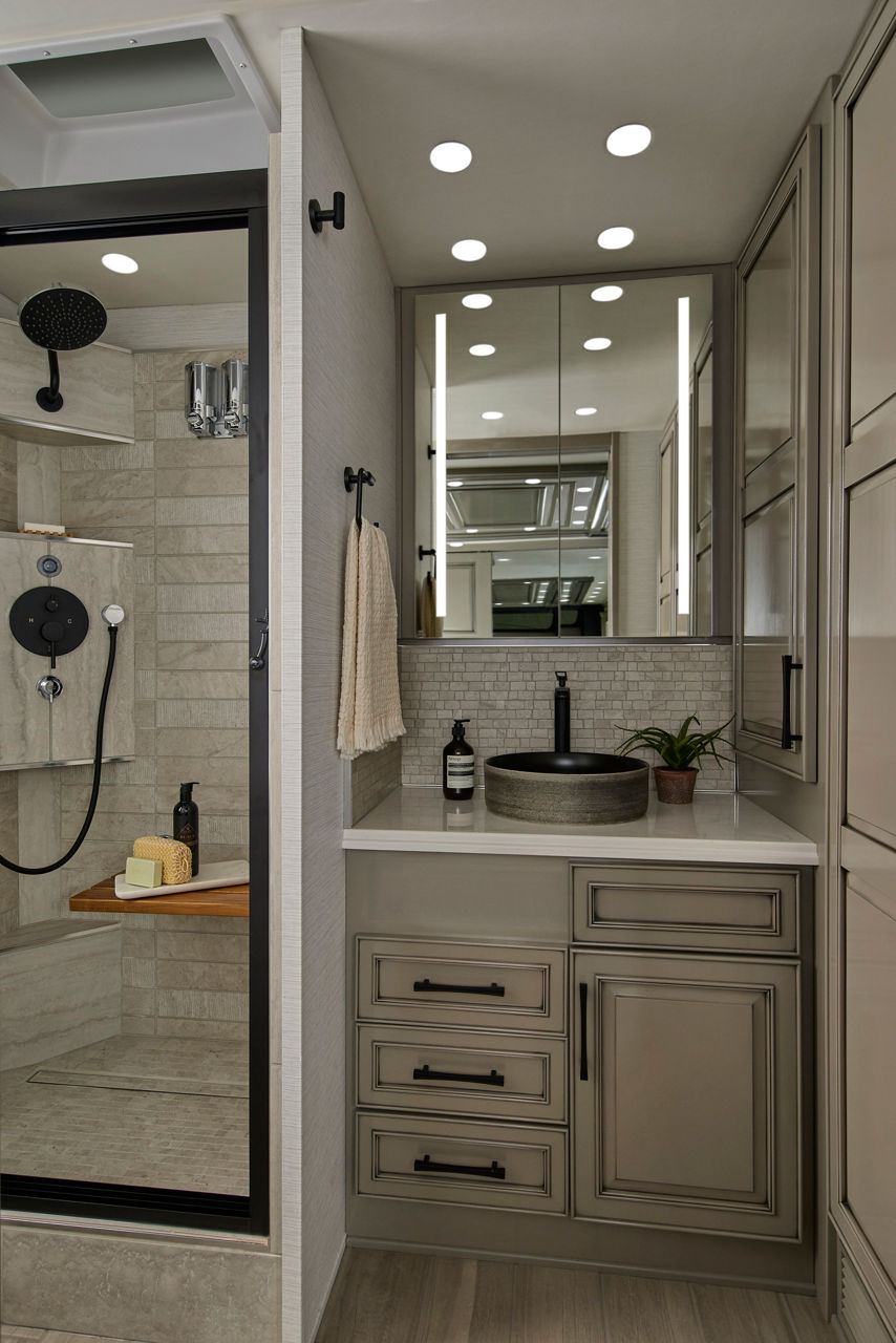 2026 Summit Aire Interior Bathroom