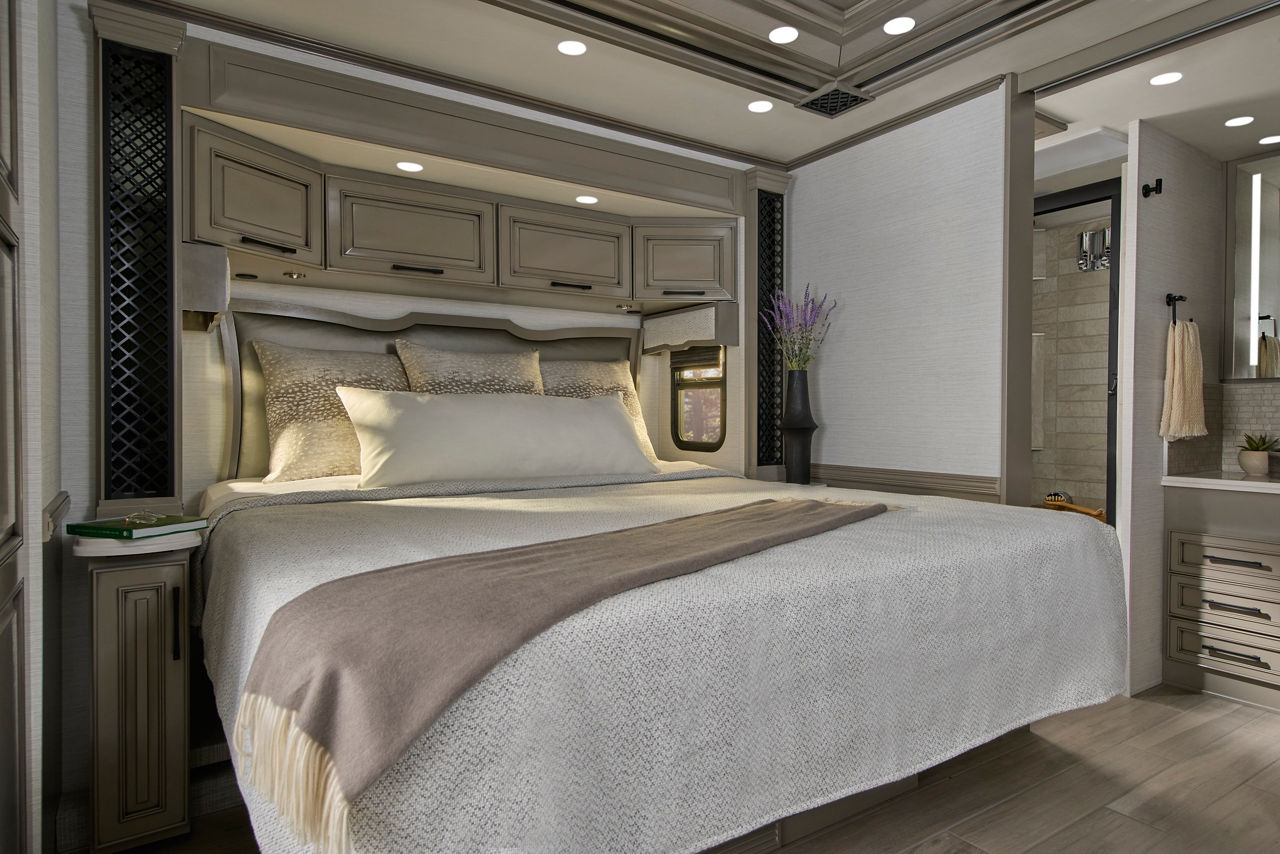 Luxury Bedroom in Summit Aire