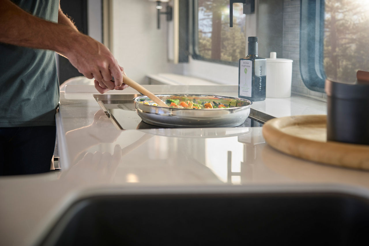 Cooking Veggies in Summit Aire