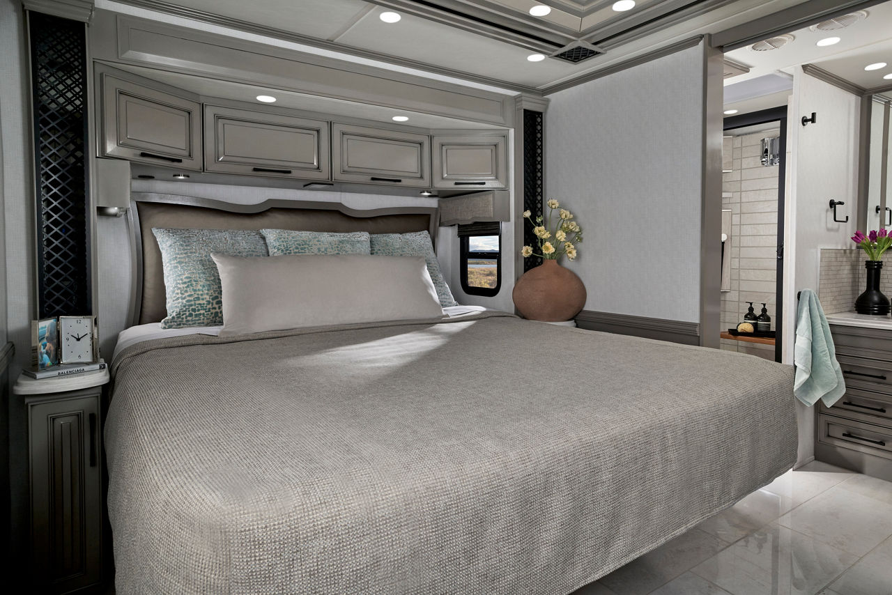 Summit Aire Bedroom