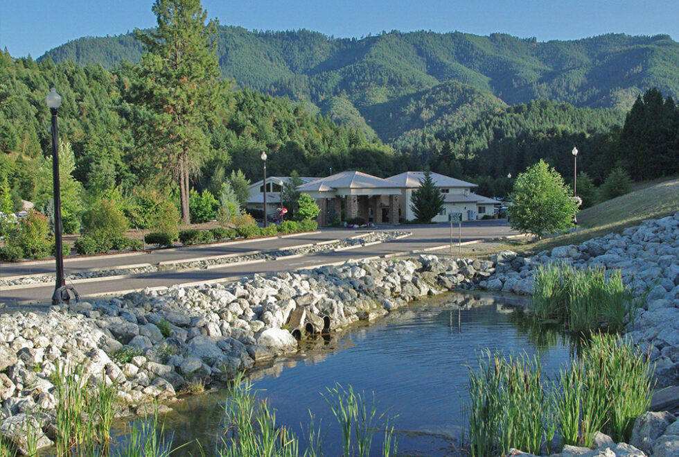 WA SevenFeathersRVResort Gallery4 980x659