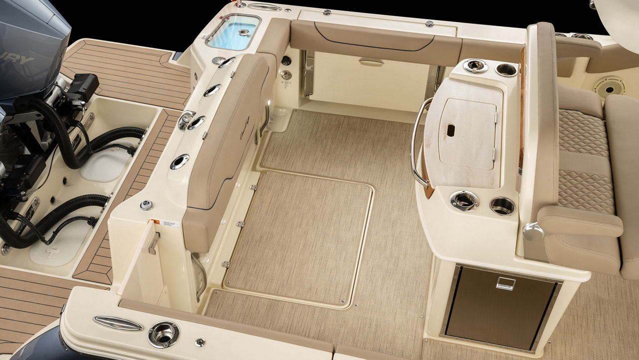 catalina 28 gallery interior 12 configurable fold away aft seating