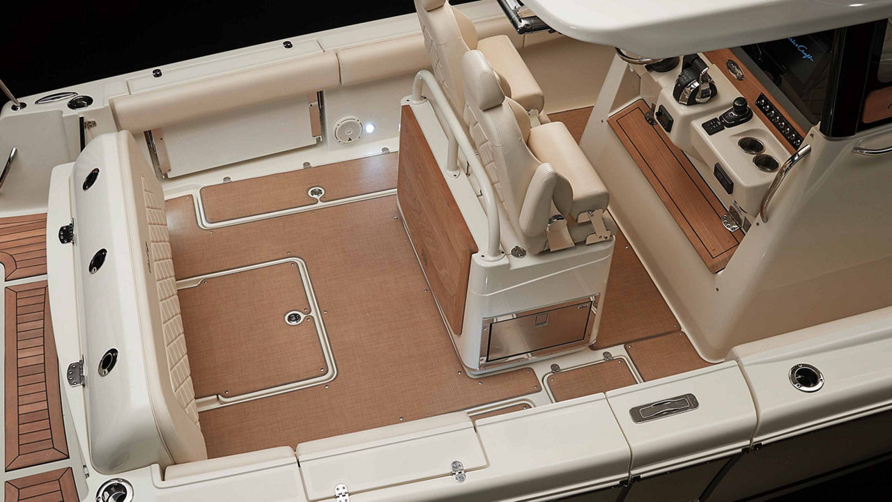 catalina 30 gallery interior 11 foldaway teak aft table and seating