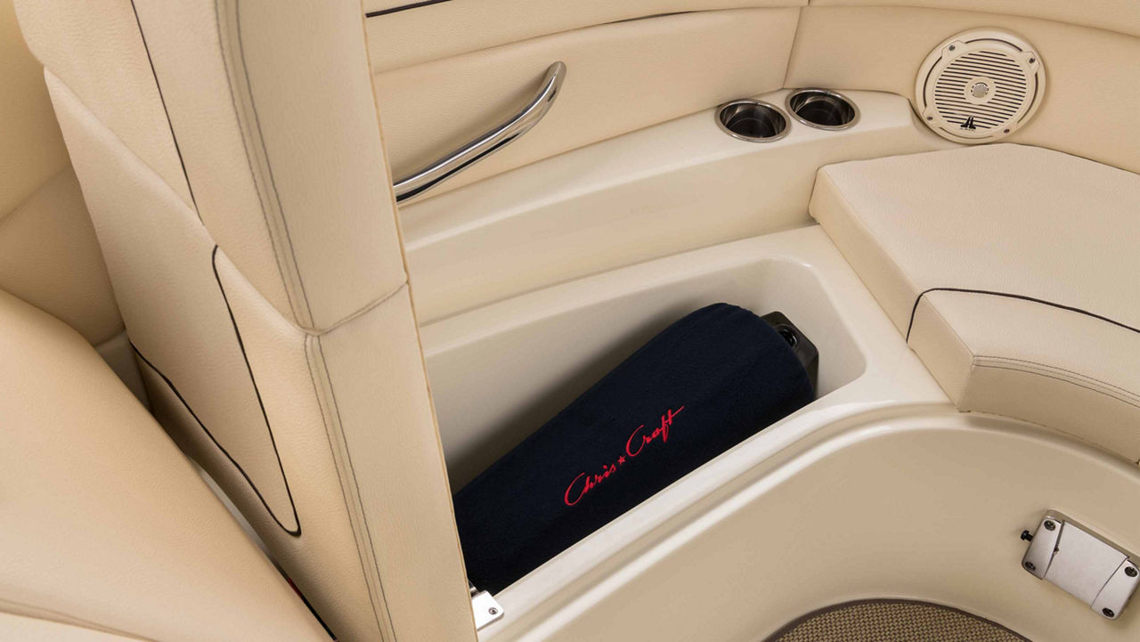 launch 28 gt bow seat with underseat storage